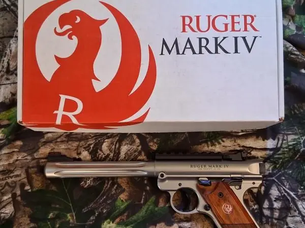 Ruger Mark IV Hunter Stainless Steel
