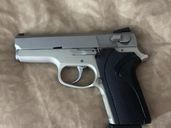 Smith&Wesson 3913