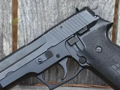 SIG SAUER P220 45 EXE CONDITION