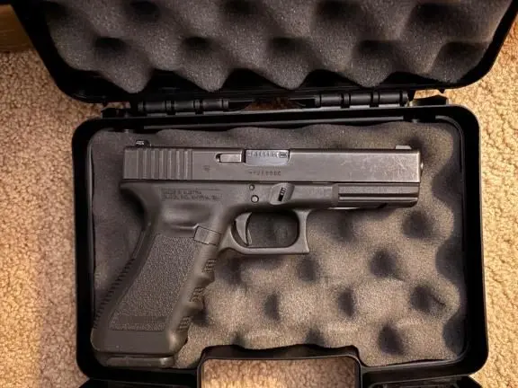 Glock 17 Gen 3 with extra threaded barrel