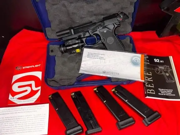Beretta 96A1 40 S&W 4.9in 13+1