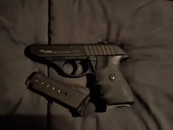 Sig Sauer p232