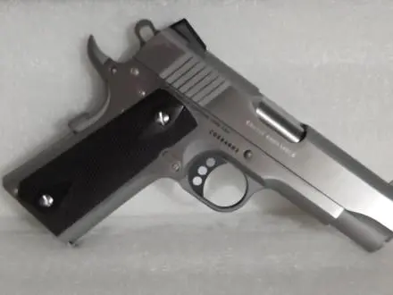 Colt Combat Commander 45 ACP