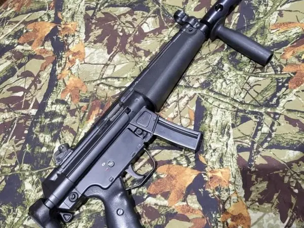 Preban. HK-94A3 EXELLENT w/accesories.