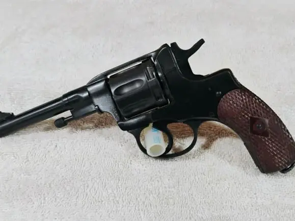 Nagant Russian m1895 revolver
