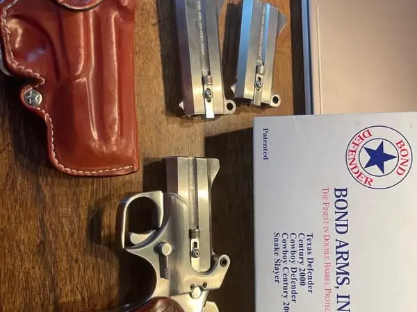 Bond Arms USA Defender