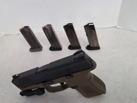 FN FNS 9mm Sub Compact