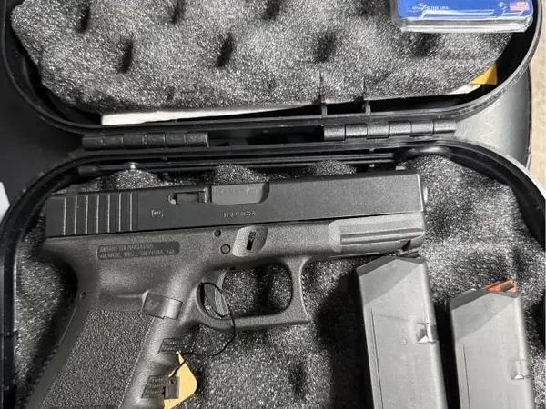 Glock 19