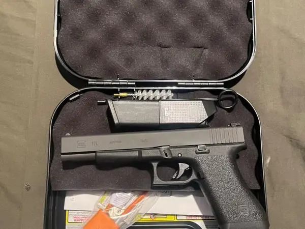 Glock 17L GEN 1 Lipsey Factory Long Slide – NEW IN BOX – Unfired