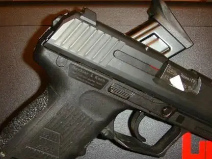 HK P2000SK V2 (LEM) LNIB 33six2six04two38