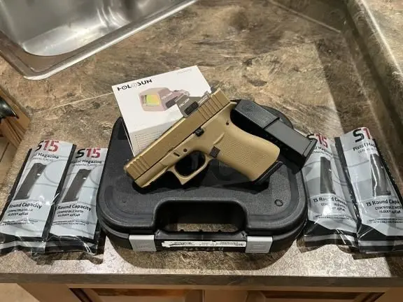 GLOCK 43X MOS COYOTE W/HOLOSUN 407K - 6 MAGS