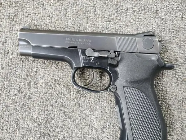 Smith and Wesson 5924