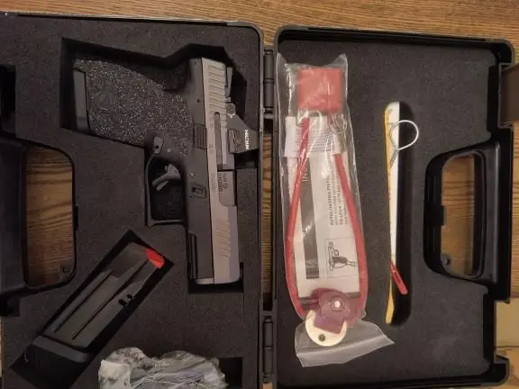 NIB CZ P10 S w/ pro milled slide and holosun red dot (cowitness with irons) 550