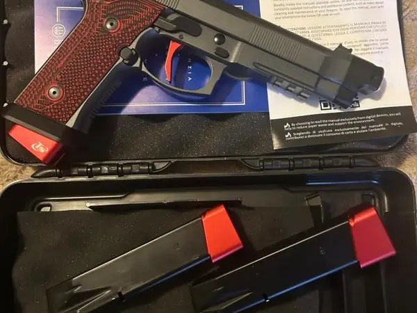 Rare Beretta 92IX Gara with beretta comp. Ltd Edition. New