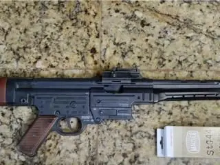 22 LR Mauser STG-44