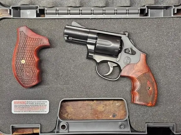 S&W Performance Center Model 19 Carry Comp