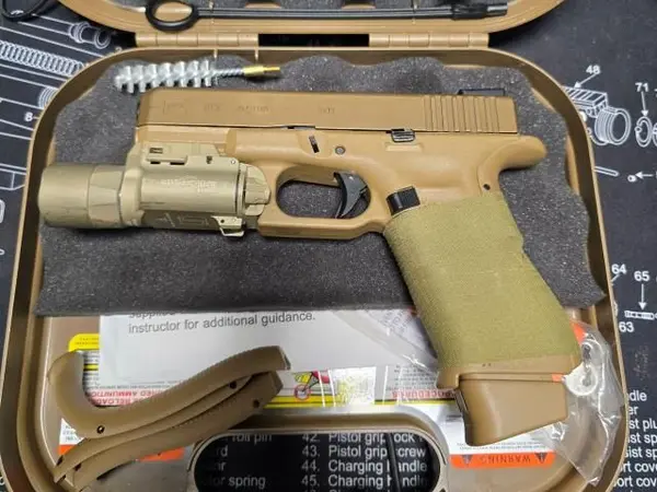 423.nine.9.four.6.one.1.two Glock 19x Gen 5 Surefire x300u $700 firm.. 423.nine.9.four.6.one.1.two
