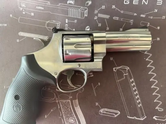 S&W 610 4” in 10mm