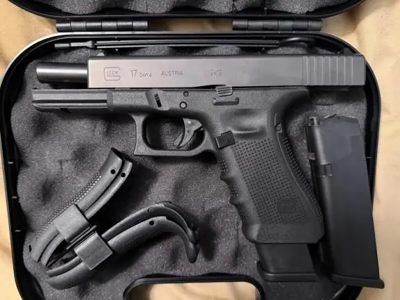 Glock 17 Gen 4 9mm - Used