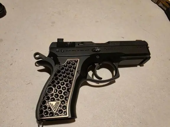 CZ P01 TLR-7 and iwb holster