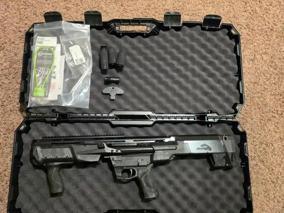 Smith & Wesson M&P 12 Bullpup Shotgun - 12 Gauge - Excellent Condition