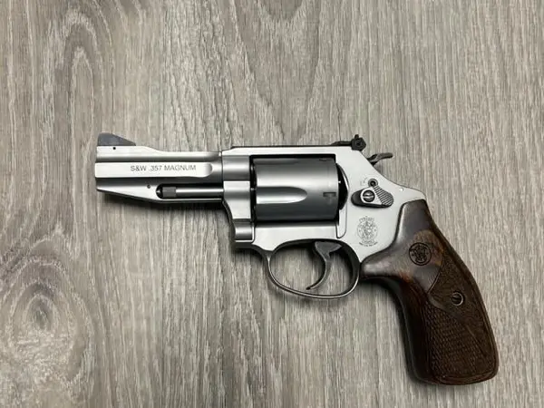 Smith &Wesson Performance Center Pro Series Model 60 .357