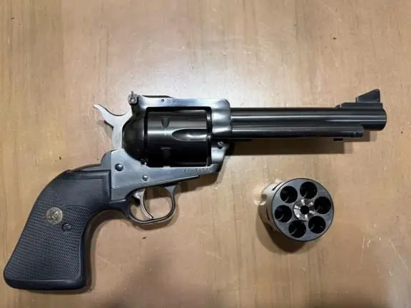 Ruger New Model Blackhawk 45LC/45ACP