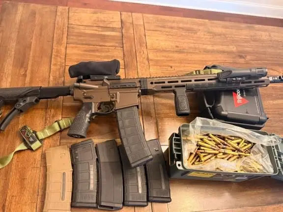 [WTS] Daniel Defense DDM4 V7 Pro 18” w/ Geissele SD-3G, Trijicon ACOG TA31H-G Green Horseshoe, Inforce Light, Savvy Sniper Sling, Mags & Ammo Can Bundle