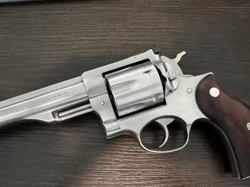 Vintage 1985 Ruger Redhawk .44 Magnum Revolver – Stainless Steel