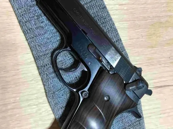 Smith & Wesson Model 39-2