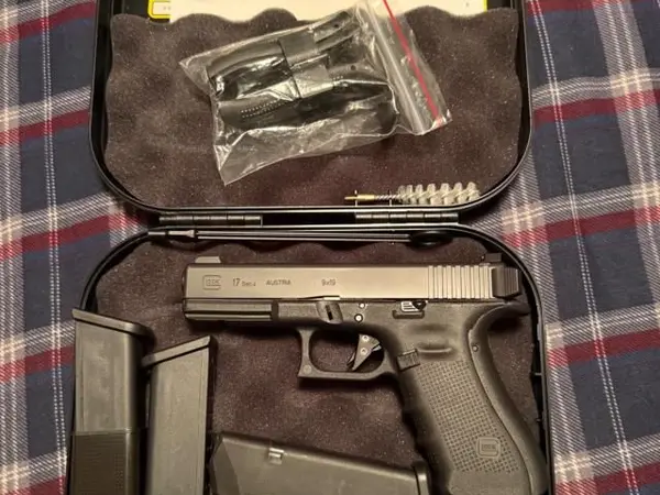 Glock 17 gen 4 like new zev internals
