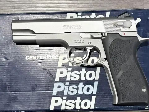 S&W 1006