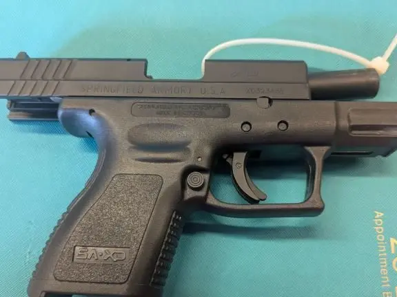 Springfield XD-40 Sub-Compact — Complete Package with 510 Rounds, 4 Mags, 2 Holsters