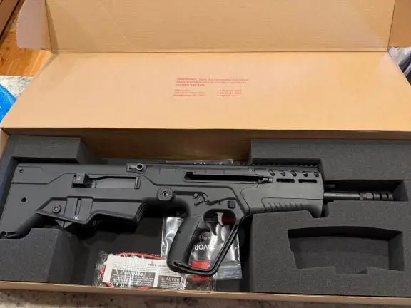 IWI Tavor 7