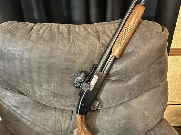 1980 Mossberg 500 police tactical in excellent condition