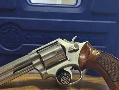 Smith and Wesson model 681-1 OSHP