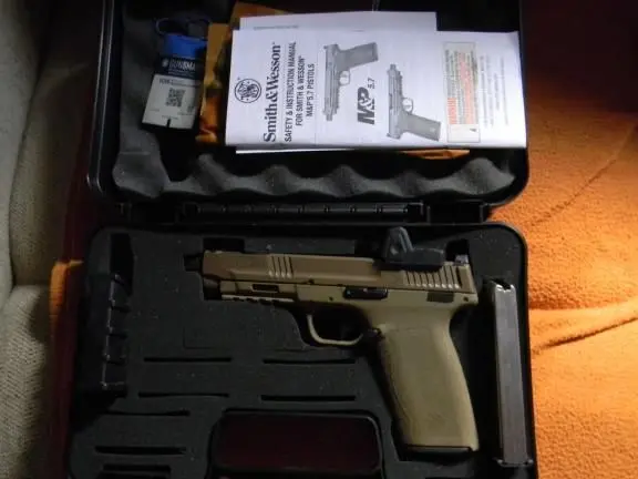 S & W MP 5.7