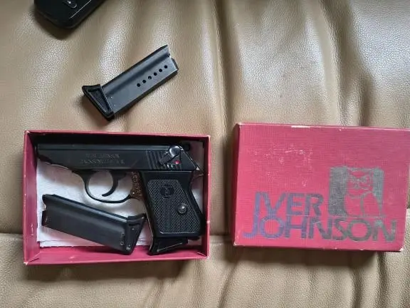IVER JOHNSON TP22 W 3 MAGS ORIGINAL BOX .22LR