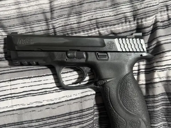 M&P 40 gen 1 with 500 rounds of Winchester ranger t defense ammo