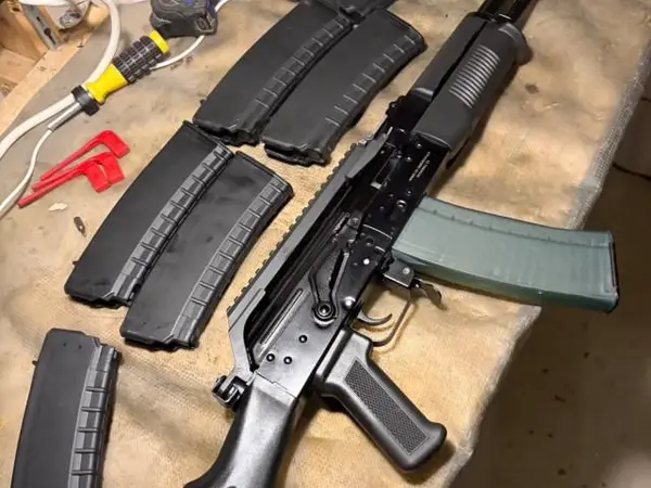 Beryl M1 223. 7 556 AK mags. Optic rail.