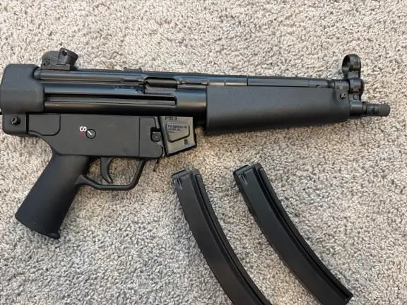 PTR 9CT Classic MP5 clone 2 mags