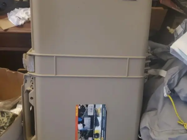 Pelican 1750 travel case like new