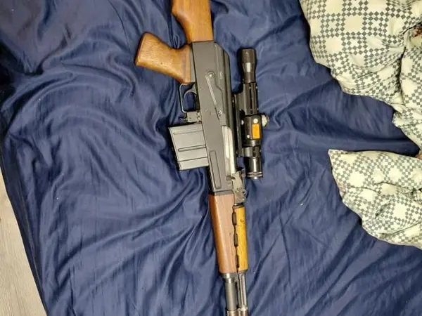 M76