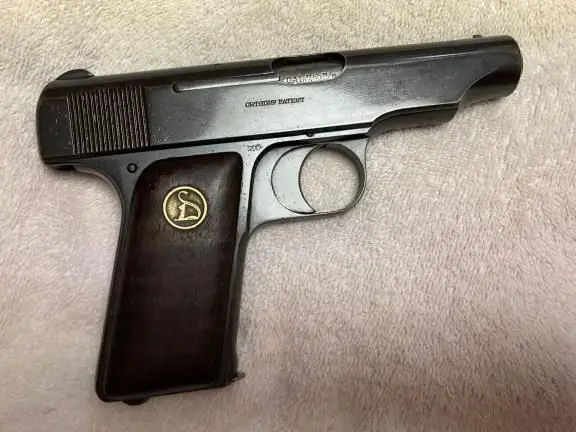 Deutsche Werke Erfurt Ortgies .32 ACP Semi-Auto Pistol