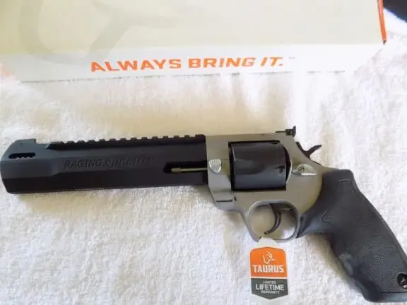 TAURUS RAGING HUNTER