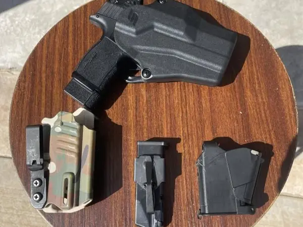 Sig P365XL / Holosun 507k w IWB & OWB holsters & extra mag
