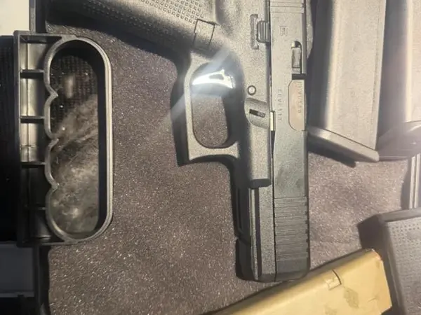 Very new Glock 17 gen 5 with FATLIP FRT