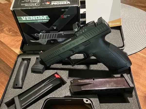 Cz p10c with vortex red dot