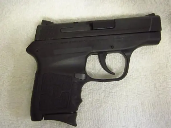 Smith & Wesson M&P .380 Bodyguard, 2 Mags & Ammo