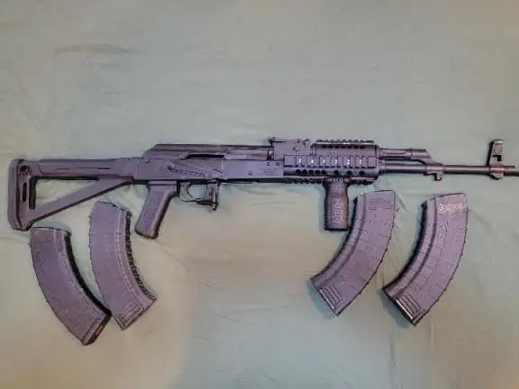 Romanian WASR-10 AK-47, 4 mags, Super deal on Ammo if bought in Combo